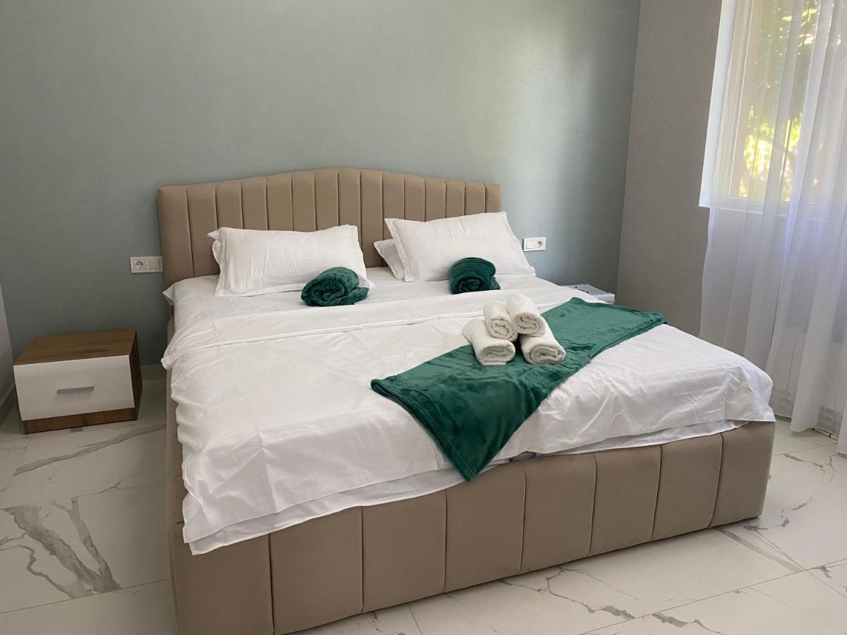 Orange Villa Гонио Екстериор снимка